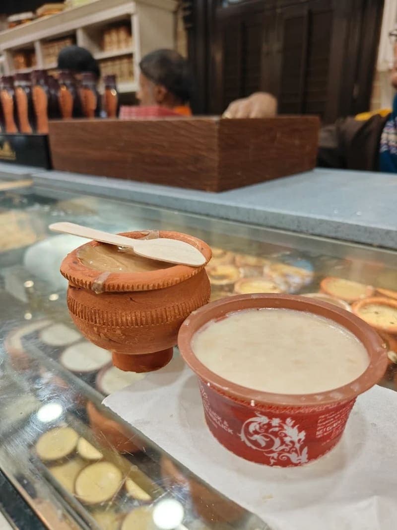Baked Rasgulla at Balaram Mullick, Kolkata